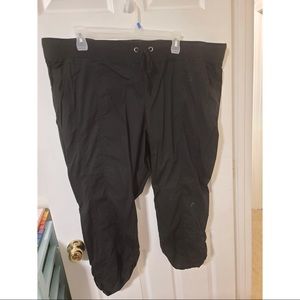 Torrid Black Cargo Capris